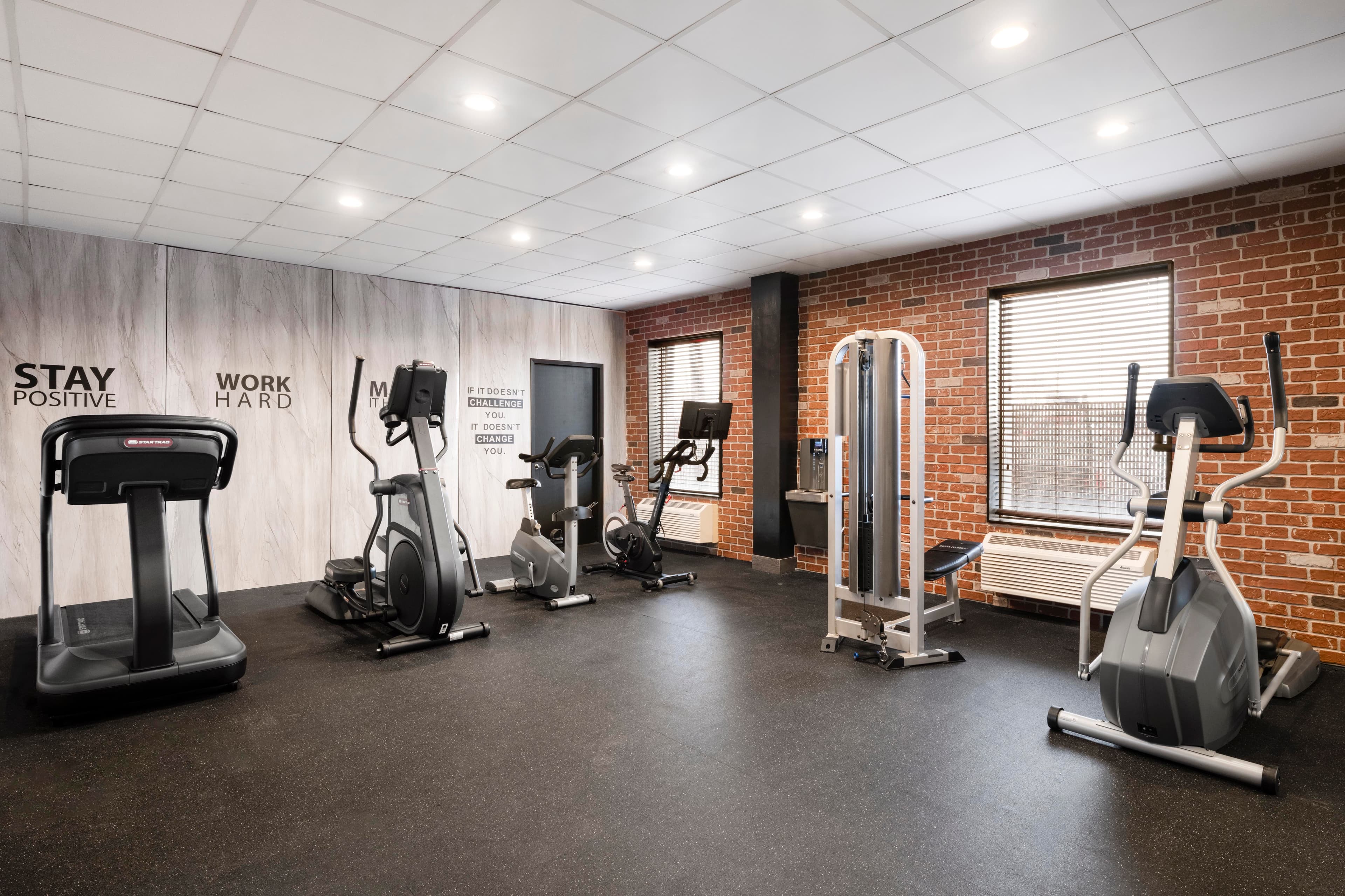 Aiden by Best Western Newark Airport West